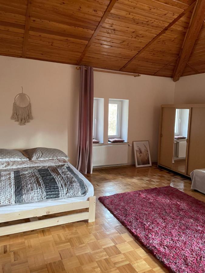 Willa Toskania Lądek-Zdrój Exteriör bild